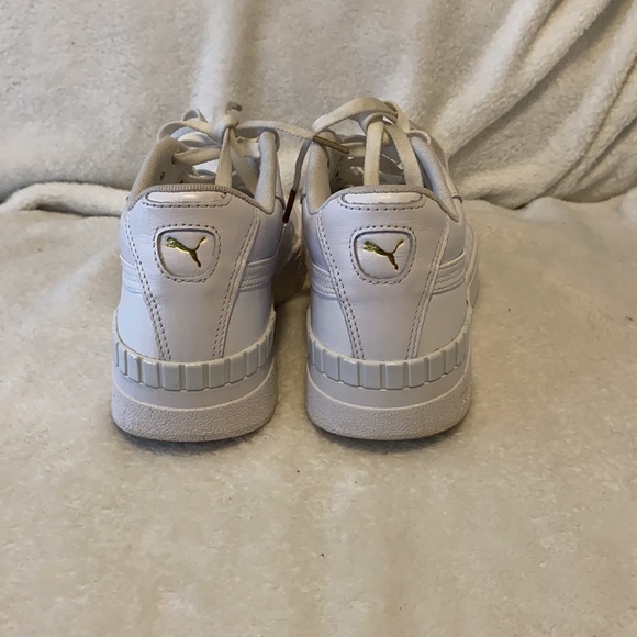 Puma - Picture 3 of 5